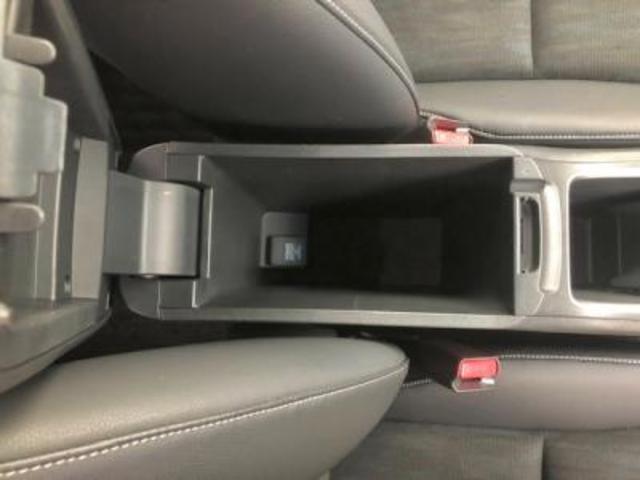 シャトル ハイブリッドＸ　ホンダセンシング　ホンダセンシング　キーフリー★ナビ装着ＰＫＧ（バックカメラ・ステアリングリモコン・ＥＴＣ）★ＬＥＤヘッドライト＆フォグ★ワイパーデアイサーＦシートヒーター　８インチナビフルセグＴＶ（19枚目）