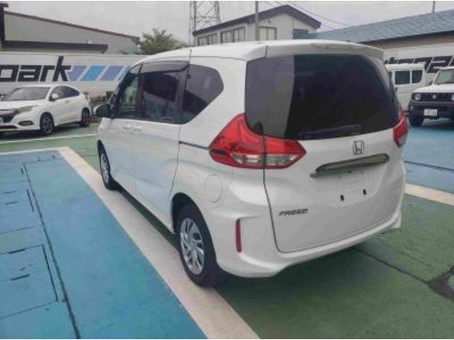 フリード G・ホンダセンシング 4WD ホンダセンシング メモリーナビフルセグTV バックカメラ ステアリングスイッチ ワイパーデアイサー ヒーターミラー 両側パワースライドドア キーフリー&プッシュスタート フロントシートヒーター(9枚目)