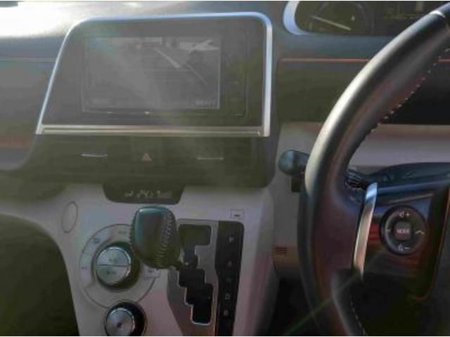 シエンタ ハイブリッドＧ　ハイブリッド車　メモリーナビフルセグＴＶ　両側パワースライドドア　キーフリー＆プッシュスタート　革巻ステアリング　トヨタセーフティセンス　ＥＴＣ　１００Ｖ電源　７人乗り（12枚目）