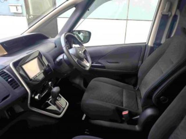 セレナ ライダー メモリーナビフルセグTV バックカメラ フリップダウンモニター ハンズフリーパワースライドドア キーフリー&プッシュスタート エマージェンシーブレーキ クルーズコントロール LEDヘッドライト(10枚目)