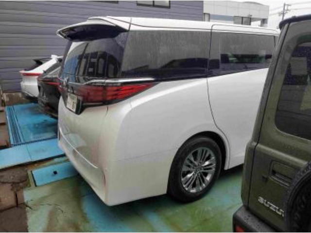 アルファード Ｚ　１４インチナビフルセグＴＶ　両側パワースライドドア　トヨタセーフティセンス　サンルーフ　ＬＥＤヘッドライト＆シーケンシャルウインカー　デジタルインナーミラー　パワーバックドア　７人乗り（9枚目）