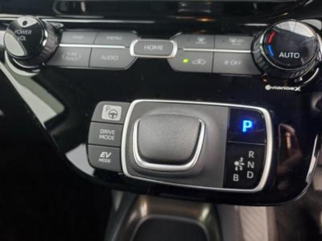 アクア Z 10.5インチナビ 360度カメラ トヨタセーフティセンス キーフリー&プッシュスタート ナノイー付オートエアコン 本革ハンドル 15インチアルミホイール トヨタチームメイト ETC(28枚目)