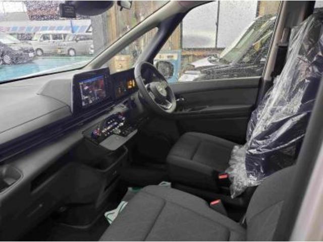 セレナ XV 4WD 9インチナビフルセグTV バックカメラ ETC 両側ハンズフリーパワースライドドア LEDヘッドライト ステアリングヒーター キーフリー&プッシュスタート エマージェンシーブレーキ(10枚目)