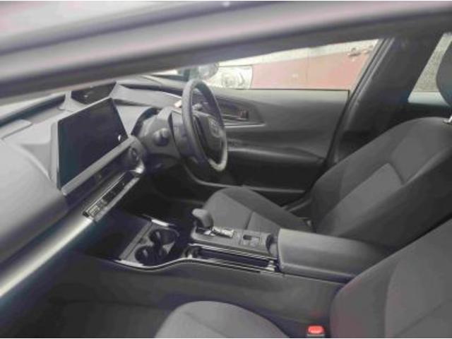 プリウス X トヨタセーフティセンス LEDヘッドライト キーフリー&プッシュスタート 8インチナビフルセグTV バックカメラ ETC ドライブレコーダー オートエアコン(10枚目)