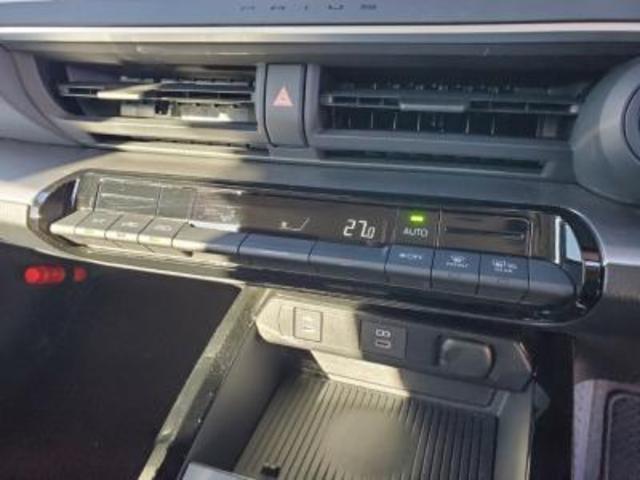 プリウス X トヨタセーフティセンス LEDヘッドライト キーフリー&プッシュスタート 8インチナビフルセグTV バックカメラ ETC ドライブレコーダー オートエアコン(21枚目)