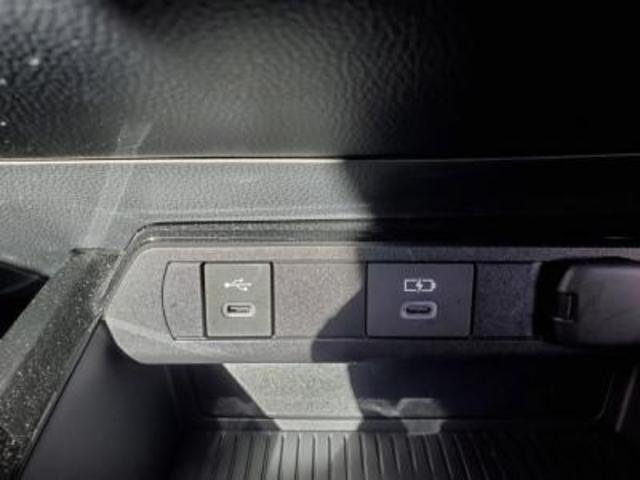 プリウス X トヨタセーフティセンス LEDヘッドライト キーフリー&プッシュスタート 8インチナビフルセグTV バックカメラ ETC ドライブレコーダー オートエアコン(24枚目)