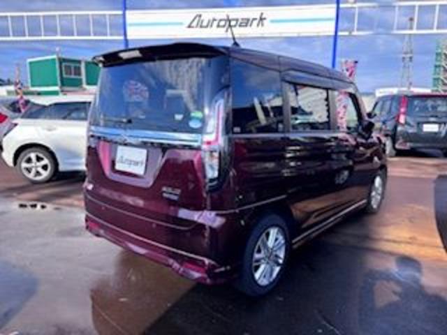 ソリオ ハイブリッドＭＸ　４ＷＤ　スズキセーフティサポート　８インチナビフルセグＴＶ　バックカメラ　ＥＴＣ　フロントシートヒーター　キーフリー＆プッシュスタート　左側パワースライドドア（9枚目）