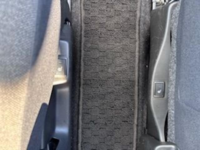 ソリオ ハイブリッドＭＸ　４ＷＤ　スズキセーフティサポート　８インチナビフルセグＴＶ　バックカメラ　ＥＴＣ　フロントシートヒーター　キーフリー＆プッシュスタート　左側パワースライドドア（24枚目）