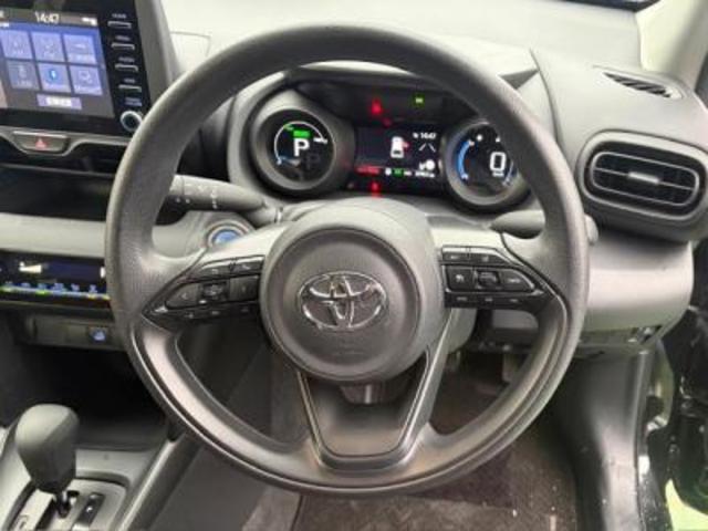 ヤリスクロス ハイブリッドＸ　４ＷＤ　メモリーナビ　バックカメラ　ディスプレイオーディオ　トヨタセーフティセンス　オートエアコン　ＥＴＣ　ＬＥＤヘッドライト＆ディライト　ハイブリッド車（22枚目）