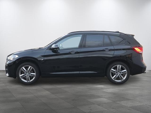 Ｘ１ ｘＤｒｉｖｅ　１８ｄ　Ｍスポーツ　４ＷＤ　ＡＣＣ　黒革　前後ＰＤＣ　電動シート・Ｒゲート　社外地デジ（4枚目）