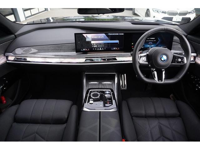 i7 xDrive 60 Mスポーツ 4WD ACC Pガラスサンルーフ ヘッドアップD Bowers & Wilkinsスピーカー ソフトクローズドア(6枚目)