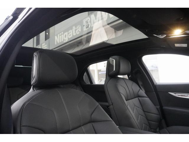 i7 xDrive 60 Mスポーツ 4WD ACC Pガラスサンルーフ ヘッドアップD Bowers & Wilkinsスピーカー ソフトクローズドア(19枚目)