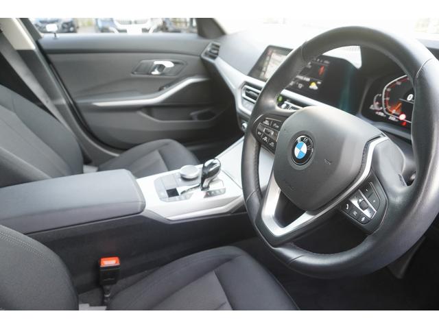 ３シリーズ ３２０ｄ　ｘＤｒｉｖｅツーリング　ディーゼルターボ　４ＷＤ　ＡＣＣ　全周囲モニター　前後ＰＤＣ（19枚目）