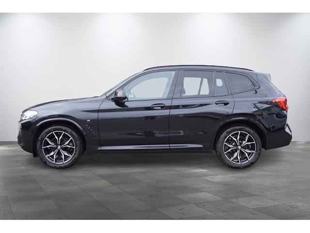 Ｘ３ ｘＤｒｉｖｅ　２０ｄ　Ｍスポーツ　ディーゼルターボ　４ＷＤ　黒革　サンルーフ　Ｈａｒｍａｎ　Ｋａｒｄｏｎスピーカー　ＡＣＣ　ヘッドアップＤ　トップビュー（4枚目）