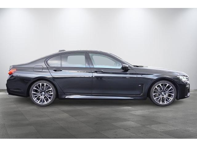 ７シリーズ ７４０ｉ　Ｍスポーツ　ＡＣＣ　サンルーフ　Ｈａｍａｎ　Ｋａｒｄｏｎスピーカー　茶革　ヘッドアップＤ　ベンチレーション（5枚目）