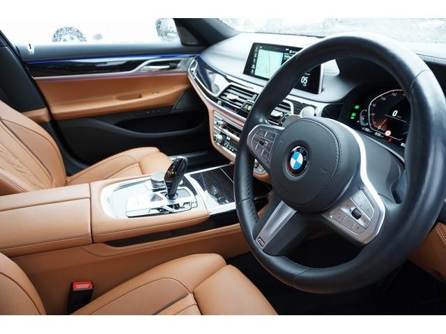 ７シリーズ ７４０ｉ　Ｍスポーツ　ＡＣＣ　サンルーフ　Ｈａｍａｎ　Ｋａｒｄｏｎスピーカー　茶革　ヘッドアップＤ　ベンチレーション（19枚目）