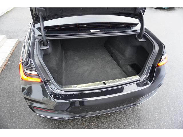 ７シリーズ ７４０ｉ　Ｍスポーツ　ＡＣＣ　サンルーフ　Ｈａｍａｎ　Ｋａｒｄｏｎスピーカー　茶革　ヘッドアップＤ　ベンチレーション（26枚目）