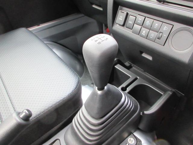 ハイゼットトラック スタンダード　農用スペシャル　ストロング防錆　届出済み未使用車　切替式４ＷＤ　５速マニュアル　切替式トランスファー　デフロック　衝突軽減スマートアシスト　パーキングセンサー　ＬＥＤ作業灯　４枚リーフスプリング　ＡＭ／ＦＭラジオ（13枚目）