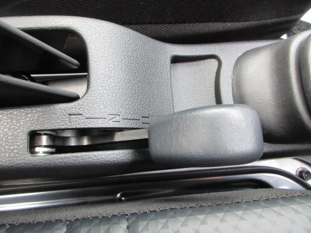 ハイゼットトラック スタンダード　農用スペシャル　ストロング防錆　届出済み未使用車　切替式４ＷＤ　５速マニュアル　切替式トランスファー　デフロック　衝突軽減スマートアシスト　パーキングセンサー　ＬＥＤ作業灯　４枚リーフスプリング　ＡＭ／ＦＭラジオ（14枚目）