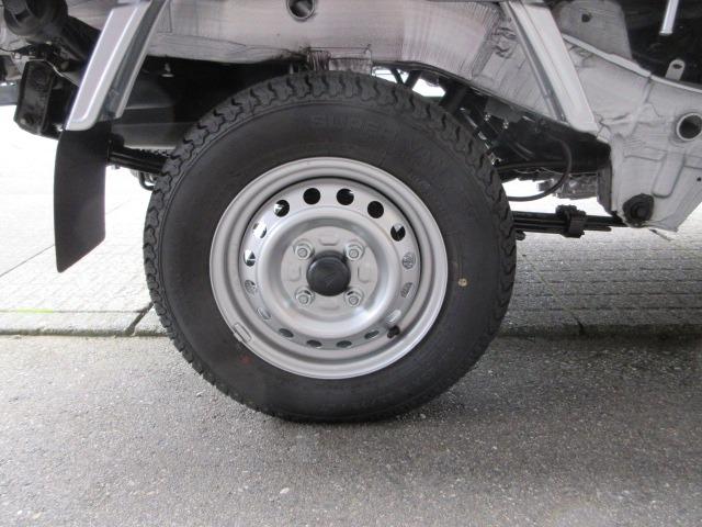 ハイゼットトラック スタンダード　農用スペシャル　ストロング防錆　届出済み未使用車　切替式４ＷＤ　５速マニュアル　切替式トランスファー　デフロック　衝突軽減スマートアシスト　パーキングセンサー　ＬＥＤ作業灯　４枚リーフスプリング　ＡＭ／ＦＭラジオ（25枚目）