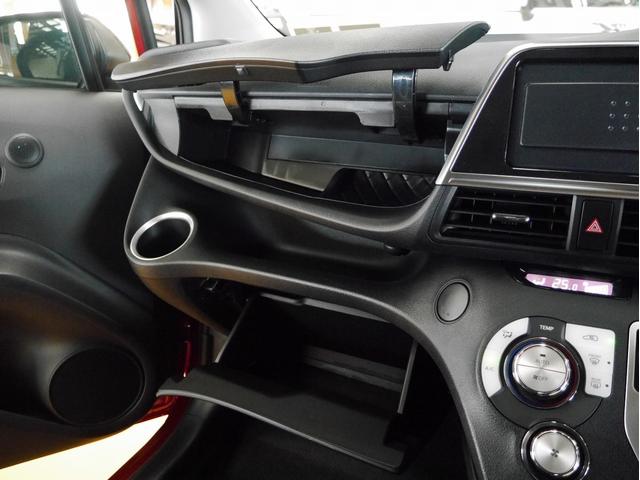 4WD 6人乗り 登録済未使用車 両側パワースライドドア 衝突被害軽減ブレーキ シートヒーター LEDヘッドライト ステアリングヒーター スマートキー(27枚目)