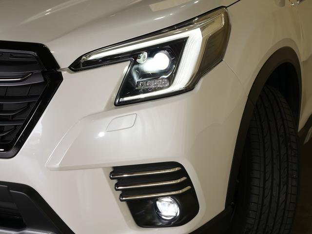 フォレスター アドバンス　４ＷＤ　Ｂｌｕｅｔｏｏｔｈ接続　純正７インチナビ　フルセグＴＶ　アイサイト　Ｆ．Ｓ．Ｒカメラ　電動バックドア　ＬＥＤヘッドランプ　デジタルインナーミラー　全席シートヒーター（9枚目）