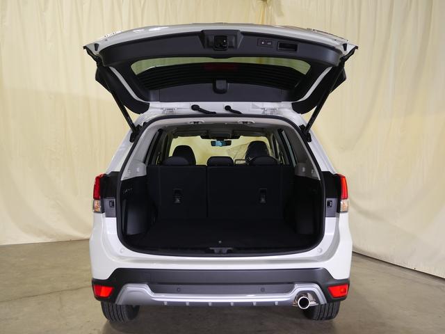 フォレスター アドバンス　４ＷＤ　Ｂｌｕｅｔｏｏｔｈ接続　純正７インチナビ　フルセグＴＶ　アイサイト　Ｆ．Ｓ．Ｒカメラ　電動バックドア　ＬＥＤヘッドランプ　デジタルインナーミラー　全席シートヒーター（13枚目）