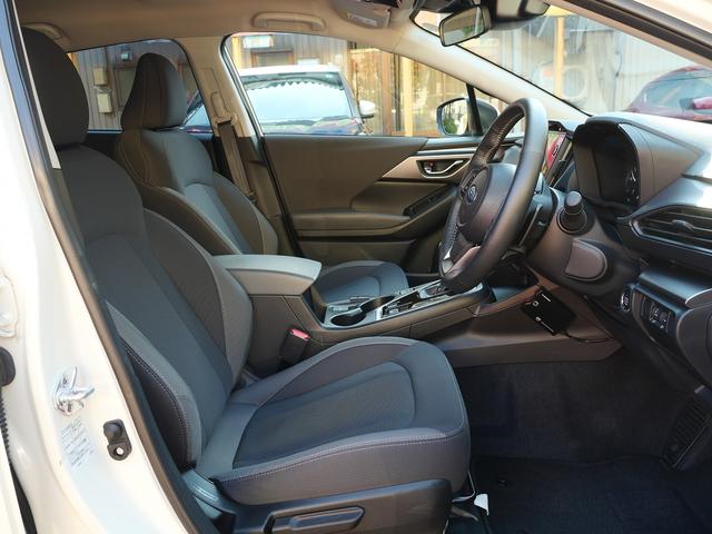 インプレッサ ＳＴ　４ＷＤ　レンタＵＰ　１１．６インチナビ／フルセグＴＶ　Ｂｌｕｅｔｏｏｔｈ接続　全方位カメラ　シートヒーター　ＬＥＤヘッドライト　純正１７インチアルミホイール　ＥＴＣ（19枚目）