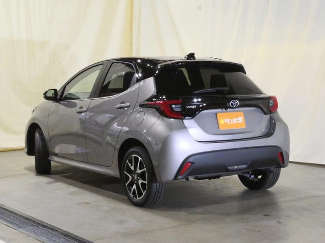 ヤリス ハイブリッドZ 登録済未使用車 8インチディスプレイオーディオPlus(車載ナビ)/フルセグTV Bluetooth接続 LEDヘッドライト バックモニター(9枚目)