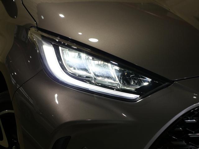 ヤリス ハイブリッドZ 登録済未使用車 8インチディスプレイオーディオPlus(車載ナビ)/フルセグTV Bluetooth接続 LEDヘッドライト バックモニター(12枚目)