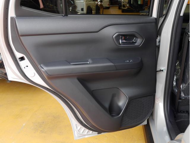 ロッキー プレミアムG HEV 登録済未使用車 9インチスマホ連携ディスプレイオーディオ パノラマモニタ-パック スマートキー(48枚目)