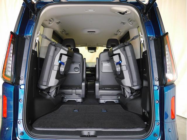 セレナ ｅ－４ＯＲＣＥ　ハイウェイスターＶ　純正１２．３インチナビ　ＥＴＣ２．０　プロパイロット　アランドビューモニター　ＬＥＤヘッドランプ　ステアリング＆シートヒーター　前後ドライブレコーダー　１００Ｖ電源（19枚目）