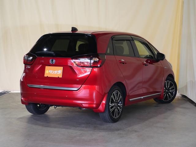 フィット ｅ：ＨＥＶリュクス　メーカーオプション９インチコネクトナビ／フルセグＴＶ　ＥＴＣ２．０　ホンダセンシング　本革シート　シートヒーター　マルチビューモニター　ＬＥＤヘッドライト　ワイヤレス充電（2枚目）