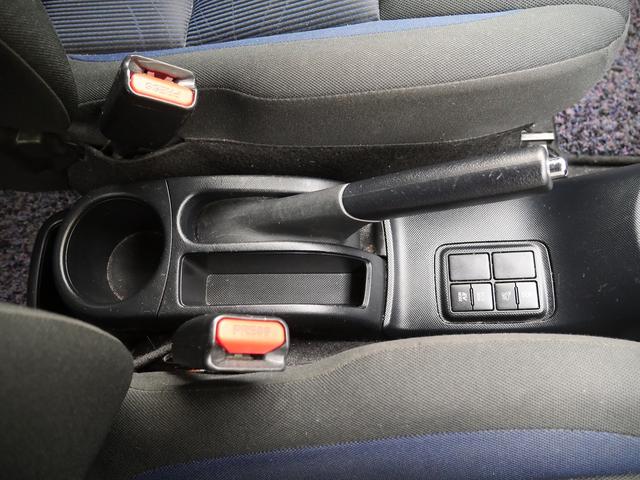 アクア Ｓ　ＣＤデッキ　パワーウインドウ／電動ドアミラー　横滑り防止　ウインカーミラー　ステアリングスイッチ　ホイールキャップ　ハロゲンヘッドライト（38枚目）