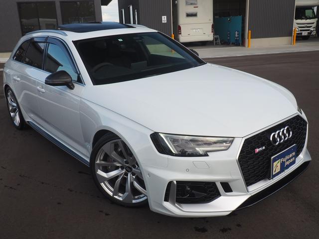 アウディ ＲＳ４アバント