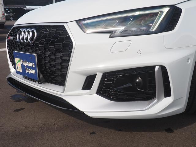 アウディ ＲＳ４アバント