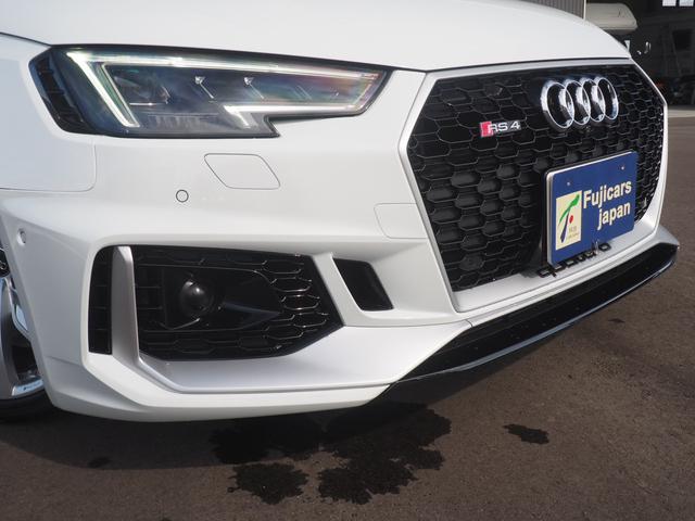 アウディ ＲＳ４アバント