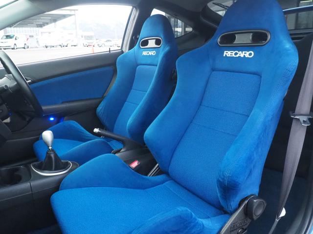 タイプＲ　青内装　純正ＲＥＣＡＲＯ　ブレンボキャリパー　純正１７インチＡＷ　純正マフラー　ＨＩＤヘッドライト　純正ｍｏｍｏステア　純正シフトノブ　ＥＴＣ　リアスポイラー　フロントドラレコ　前期モデル(22枚目)