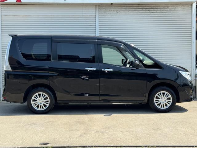 セレナ ２０Ｘ　４ＷＤ、スマートキー、プッシュスタート、両側オートスライドドア、バックカメラ、ＥＴＣ、エマージェンシーブレーキ、レーンキープ、フルセグ（4枚目）
