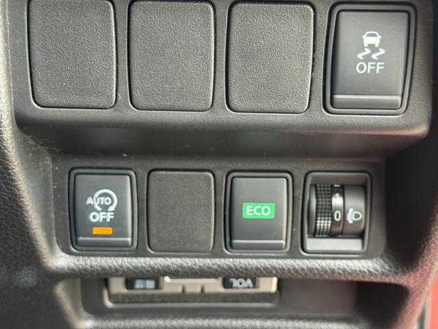 エクストレイル 20X エマージェンシーブレーキパッケージ 4WD リアモニター フルセグ バックカメラ シートヒーター エアコン送風付きカップホルダー HDDナビ Bluetooth ETC ルーフレール アイドリングストップ レベライザー デュアルエアコン(26枚目)