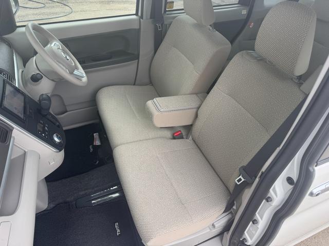 タント Xターボ SAII 4WD ターボ ナビ TV 片側パワースライドドア 記録簿 スマートキー レベライザー 衝突被害軽減ブレーキ キーレス電動ミラー フルセグ SDメモリーミュージック DVD 横スベリ防止(20枚目)