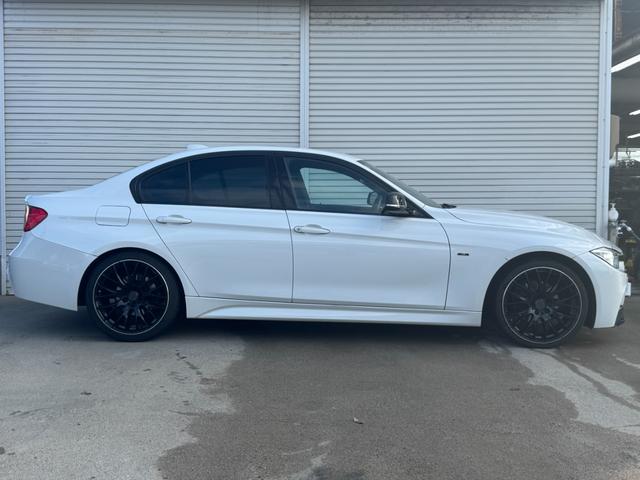 3シリーズ 320dブルーパフォーマンス Mスポーツ RAYS HOMURA19インチアルミ ディーゼル 中古スタッドレスアルミ付き プッシュスタート Bluetooth HDDナビ クルーズコントロール ミラー一体型ETC HIDヘッドライト(4枚目)