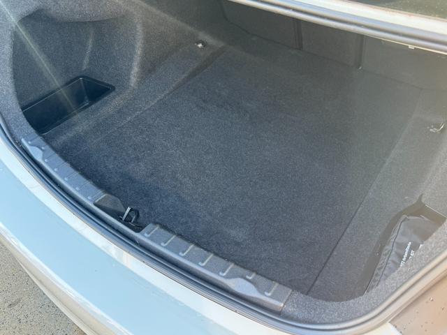 3シリーズ 320dブルーパフォーマンス Mスポーツ RAYS HOMURA19インチアルミ ディーゼル 中古スタッドレスアルミ付き プッシュスタート Bluetooth HDDナビ クルーズコントロール ミラー一体型ETC HIDヘッドライト(23枚目)