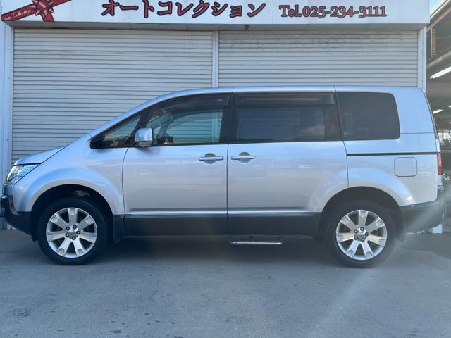 デリカＤ：５ エクシードＩＩ　関東仕入　４ＷＤ左側オートスライド　ＥＴＣ（ビルトイン）　クルコン　フルセグ　ＨＤＤナビ　ラリアートサスペンションキット（スポーツサスペンション）　スマートキー　バックカメラ　　サイド・フロントカメラ（3枚目）