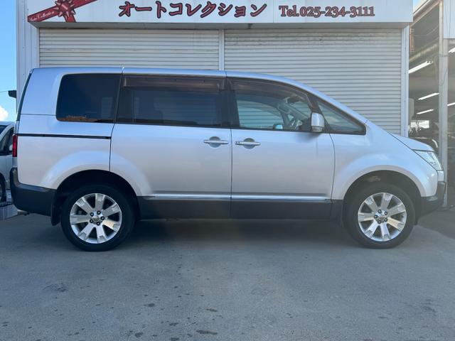 デリカＤ：５ エクシードＩＩ　関東仕入　４ＷＤ左側オートスライド　ＥＴＣ（ビルトイン）　クルコン　フルセグ　ＨＤＤナビ　ラリアートサスペンションキット（スポーツサスペンション）　スマートキー　バックカメラ　　サイド・フロントカメラ（4枚目）