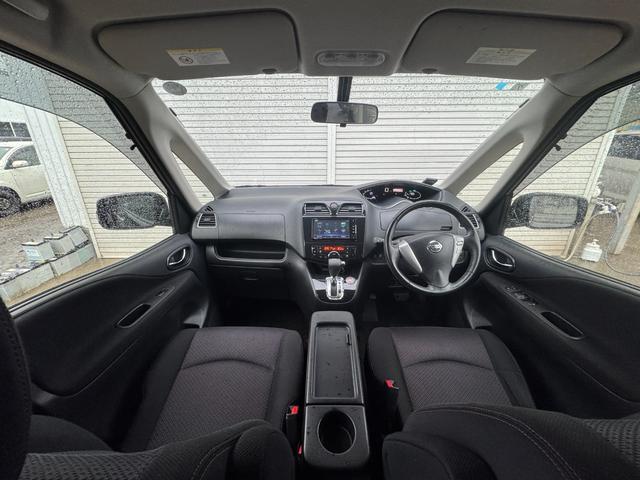 セレナ ハイウェイスター　Ｖセレクション　４ＷＤ　クルーズコントロール　社外ナビ　フルセグＴＶ　プッシュスタート　純正エンジンスターター　両側パワースライドドア　ＥＴＣ　Ｂｌｕｅｔｏｏｔｈ（19枚目）