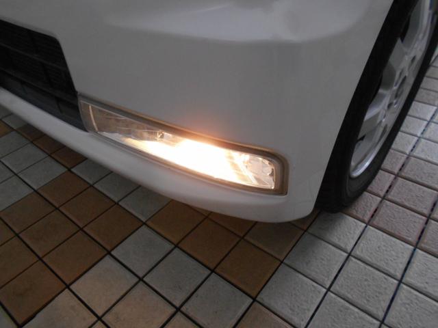 カスタム X ストラーダナビ フルセグ DVD再生 BTオーディオ 純正アルミ スマートキー スペアキー HID フォグ ベンチシート アームレスト エコアイドル SD再生 電格ミラー 盗難防止装置 走行6万km台(31枚目)