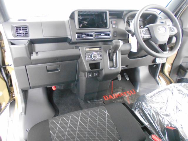 アトレー ＲＳ　届出済未使用車　４ＷＤ　ターボ　スマートアシスト　クルーズコントロール　両側パワースライドドア　ＬＥＤヘッドライト　ＬＥＤフォグ　スマートキー２個　プッシュスタート　オーバーヘッドコンソール（8枚目）