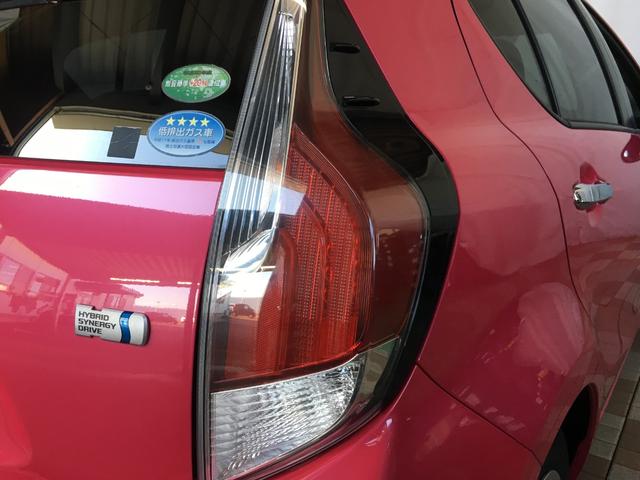 アクア Ｓ　セーフティセンス　ＢＴオーディオ　ワンセグ　ＤＶＤ再生　社外ナビ　スマートキー　プッシュスタート　ワイパーヒーター　オートライト　スペアタイヤ　電格ミラー　シートリフター　タイミングチェーン（32枚目）