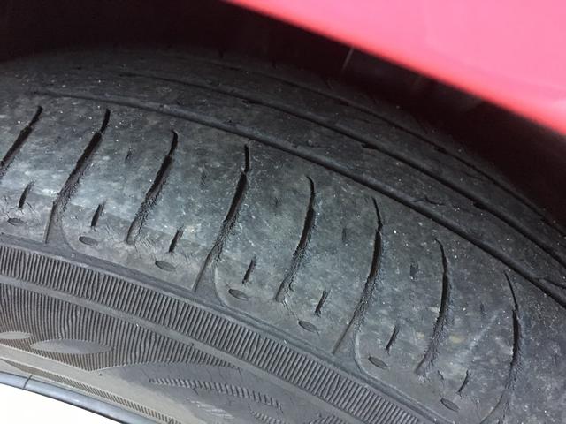 アクア Ｓ　セーフティセンス　ＢＴオーディオ　ワンセグ　ＤＶＤ再生　社外ナビ　スマートキー　プッシュスタート　ワイパーヒーター　オートライト　スペアタイヤ　電格ミラー　シートリフター　タイミングチェーン（35枚目）